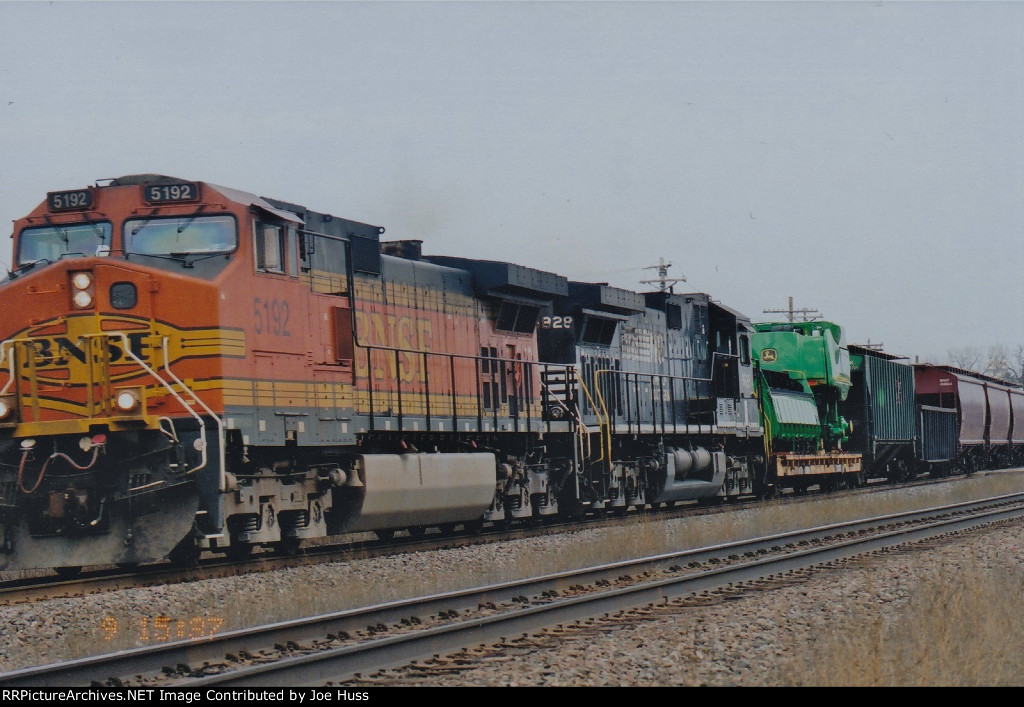 BNSF 5192 West